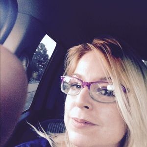 Meet your Posher, Suzanne